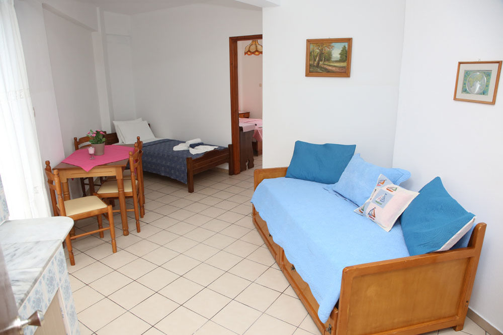 חניוטי Hotel Apartment Kastoria מראה חיצוני תמונה